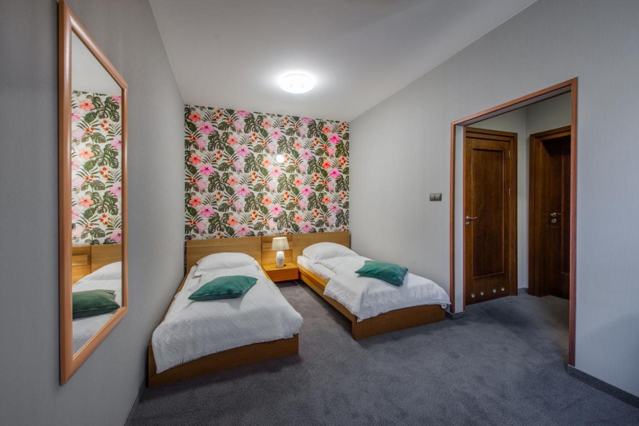 Hotel Zalesie Bochnia Extérieur photo