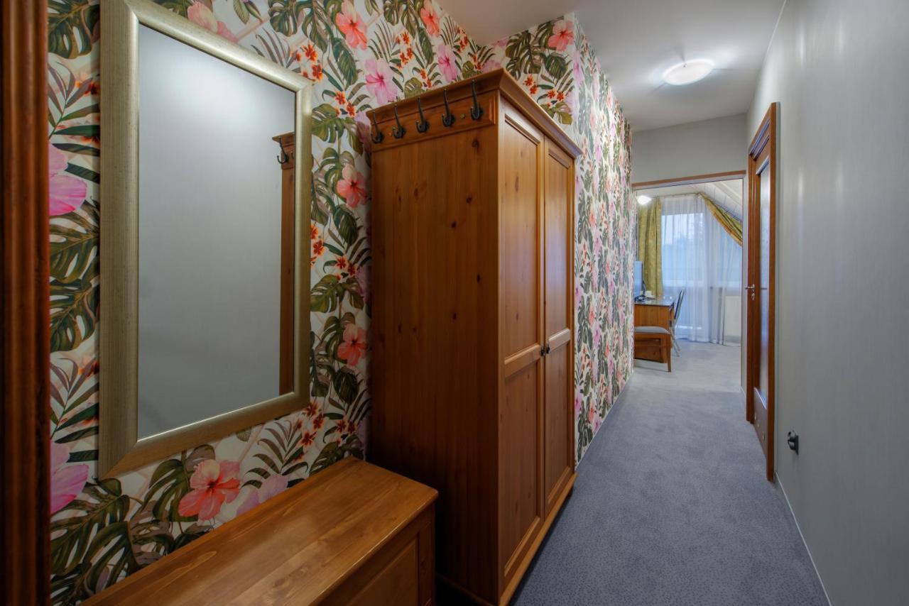 Hotel Zalesie Bochnia Extérieur photo