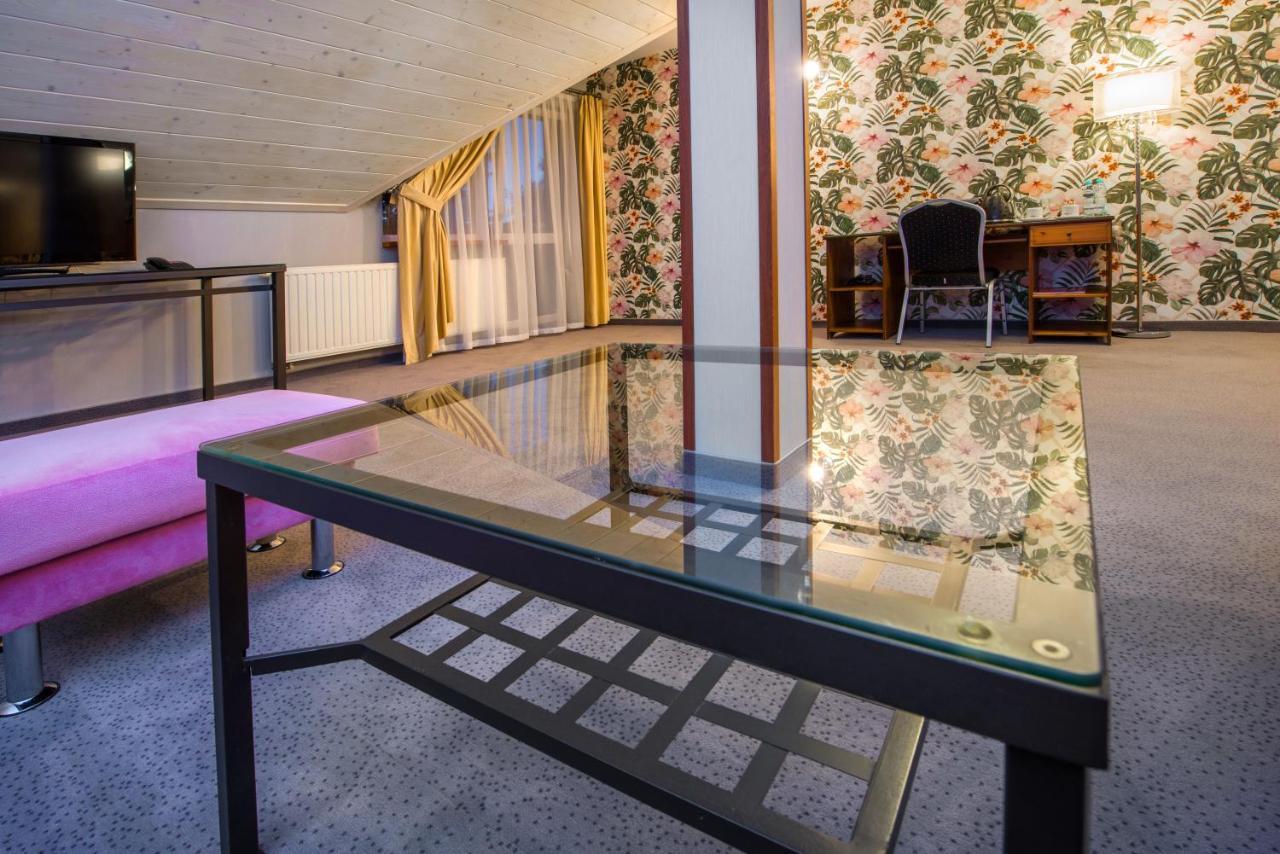 Hotel Zalesie Bochnia Extérieur photo